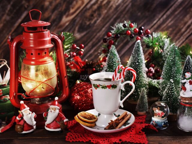 Cicha Noc i Boże Narodzenie - jak porcelana podkreśla klimat świątecznej tradycji?